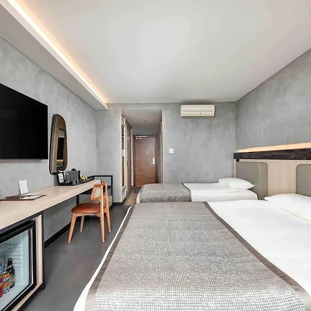 Hotel White 5*